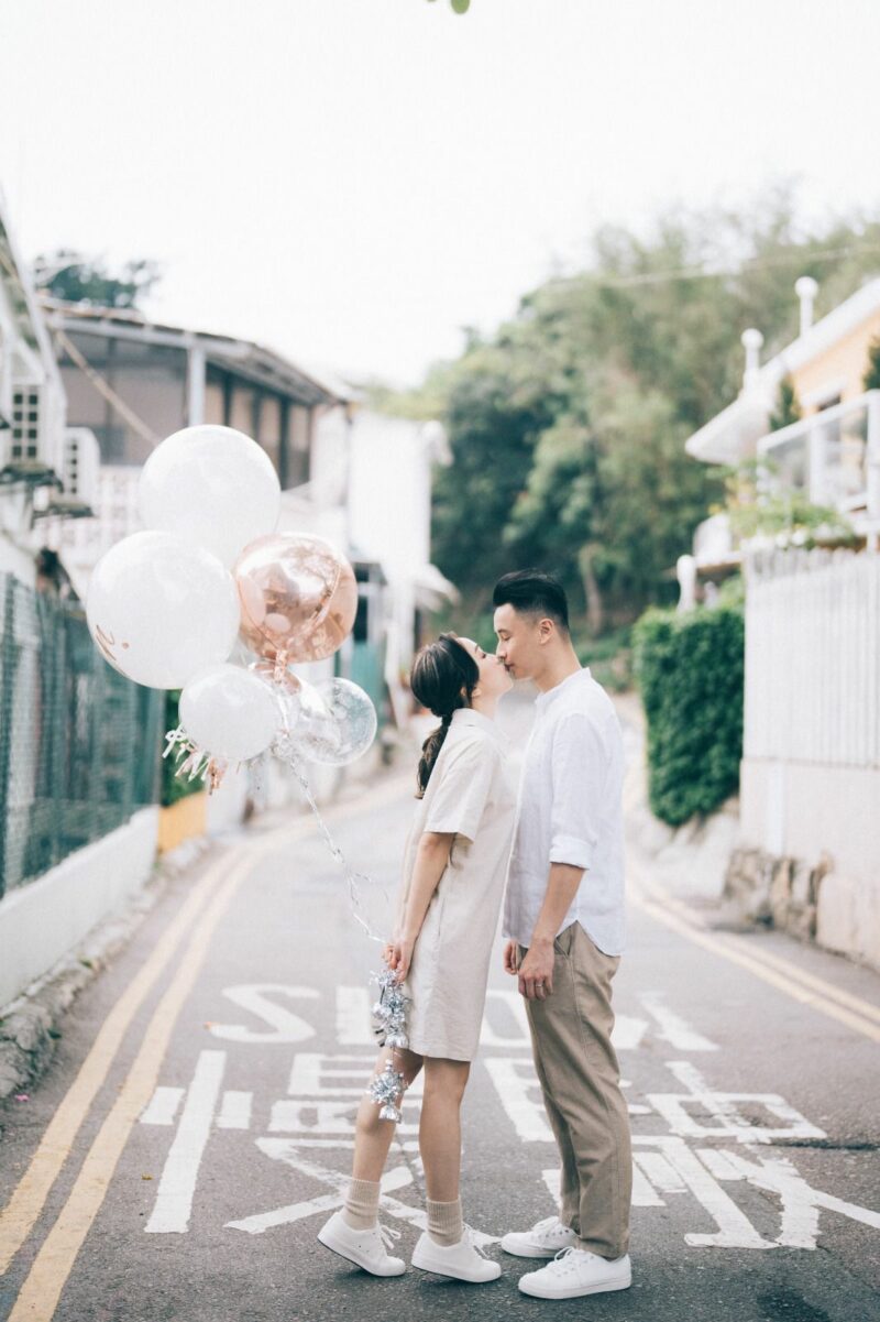 Jumbo Wedding Pair with Side Balloons – 婚禮氣球束：圖片 3