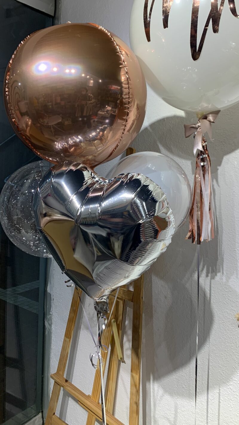 Jumbo Wedding Pair with Side Balloons – 婚禮氣球束：圖片 5